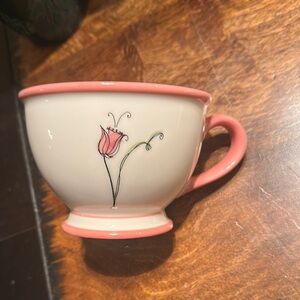 Starbucks pretty tea cup ‘inspiring’ logo EUC
